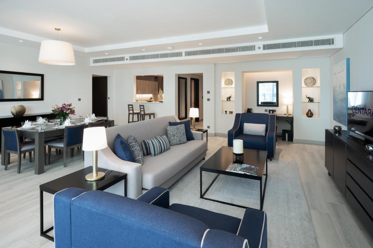 Centara West Bay Hotel&Residences Doha Exterior foto A suite at the hotel