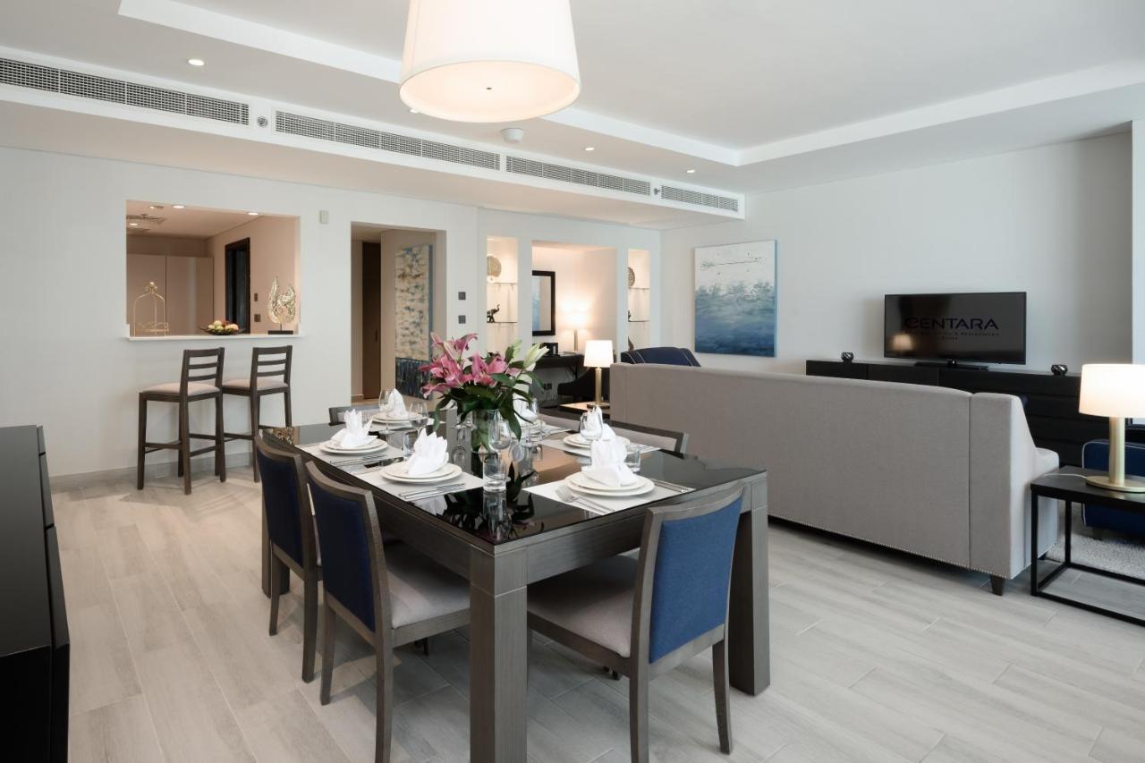 Centara West Bay Hotel&Residences Doha Exterior foto A living room at the Ritz-Carlton, DIFC