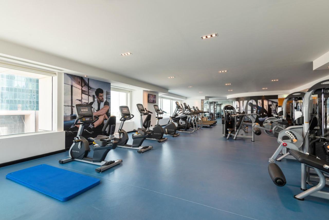 Centara West Bay Hotel&Residences Doha Exterior foto The gym at the hotel